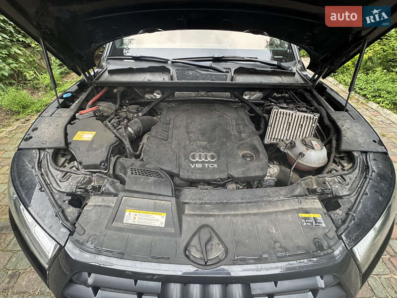 Позашляховик / Кросовер Audi Q5 2018 в Луцьку