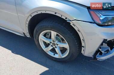 Внедорожник / Кроссовер Audi Q5 2021 в 