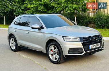 Позашляховик / Кросовер Audi Q5 2019 в 