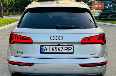 Позашляховик / Кросовер Audi Q5 2019 в 