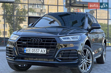 Внедорожник / Кроссовер Audi Q5 2017 в 