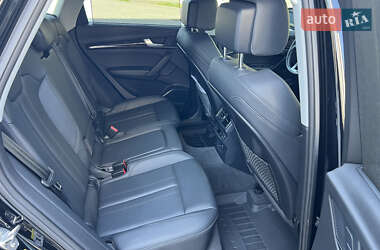 Внедорожник / Кроссовер Audi Q5 2017 в 