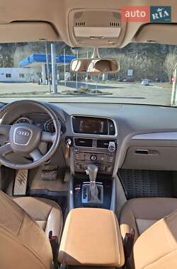 Внедорожник / Кроссовер Audi Q5 2010 в 