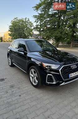 Внедорожник / Кроссовер Audi Q5 2021 в Измаиле