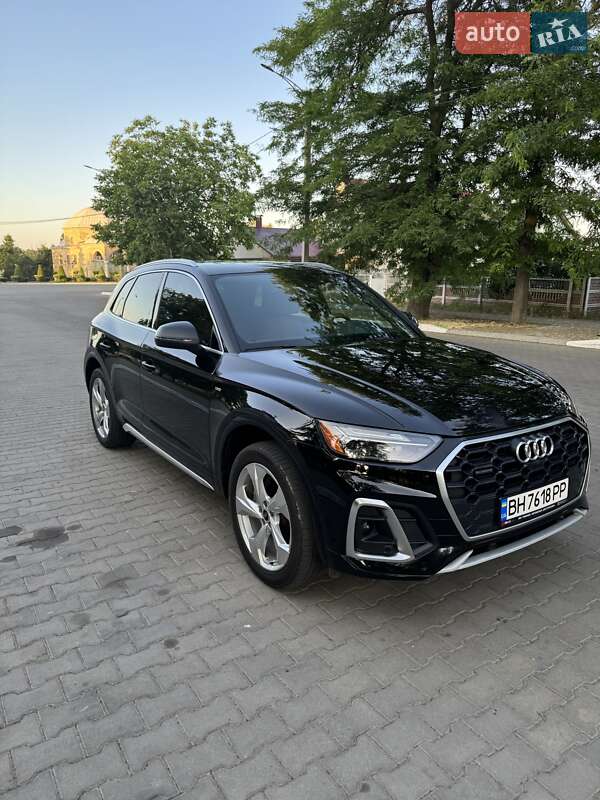 Внедорожник / Кроссовер Audi Q5 2021 в Измаиле