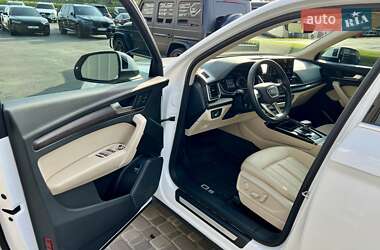 Внедорожник / Кроссовер Audi Q5 2021 в 
