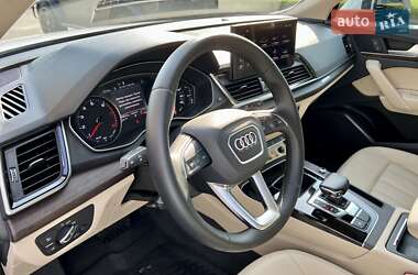 Внедорожник / Кроссовер Audi Q5 2021 в 