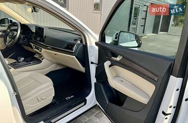 Внедорожник / Кроссовер Audi Q5 2021 в 