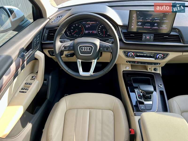 Позашляховик / Кросовер Audi Q5 2021 в Києві