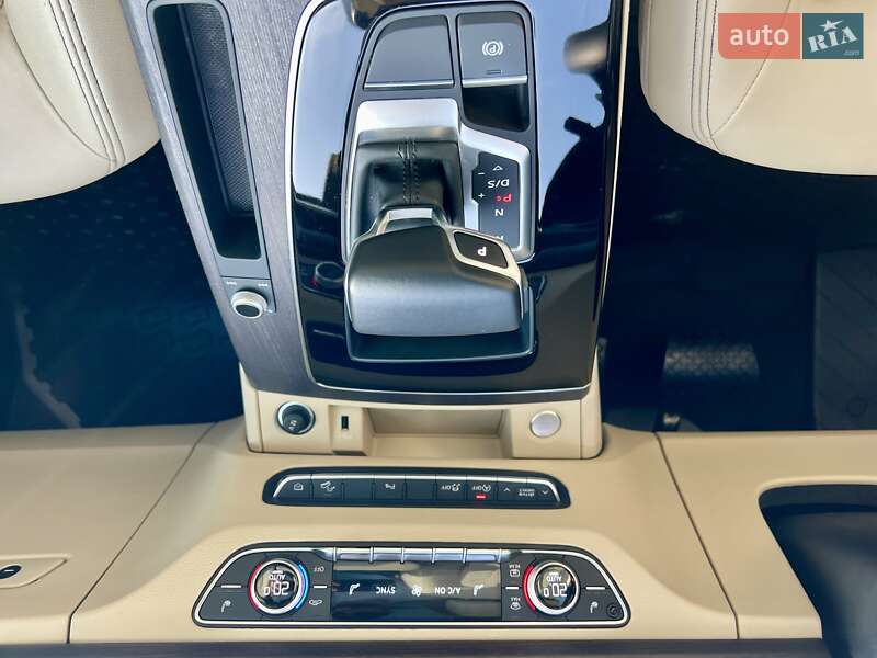 Позашляховик / Кросовер Audi Q5 2021 в Києві