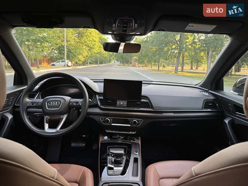 Внедорожник / Кроссовер Audi Q5 2021 в Измаиле