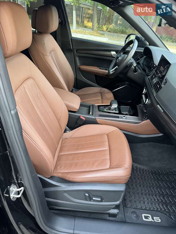 Внедорожник / Кроссовер Audi Q5 2021 в Измаиле