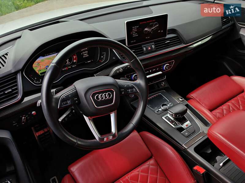 Внедорожник / Кроссовер Audi Q5 2019 в Луцке