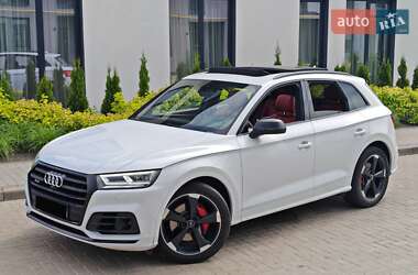 Позашляховик / Кросовер Audi Q5 2019 в Луцьку