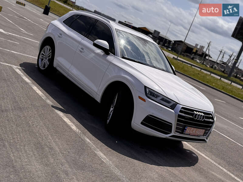 Внедорожник / Кроссовер Audi Q5 2017 в Львове