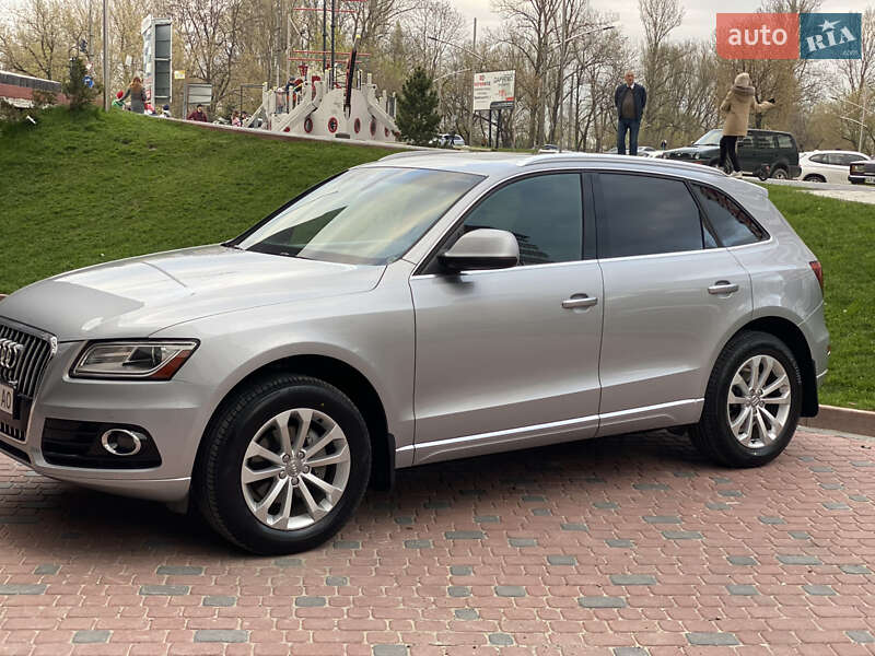 Позашляховик / Кросовер Audi Q5 2014 в Івано-Франківську