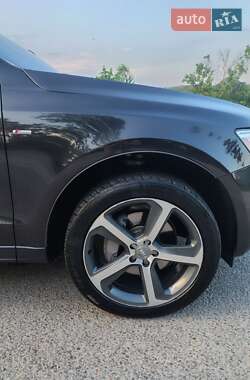 Внедорожник / Кроссовер Audi Q5 2015 в 