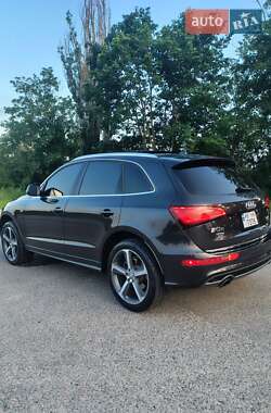 Внедорожник / Кроссовер Audi Q5 2015 в 