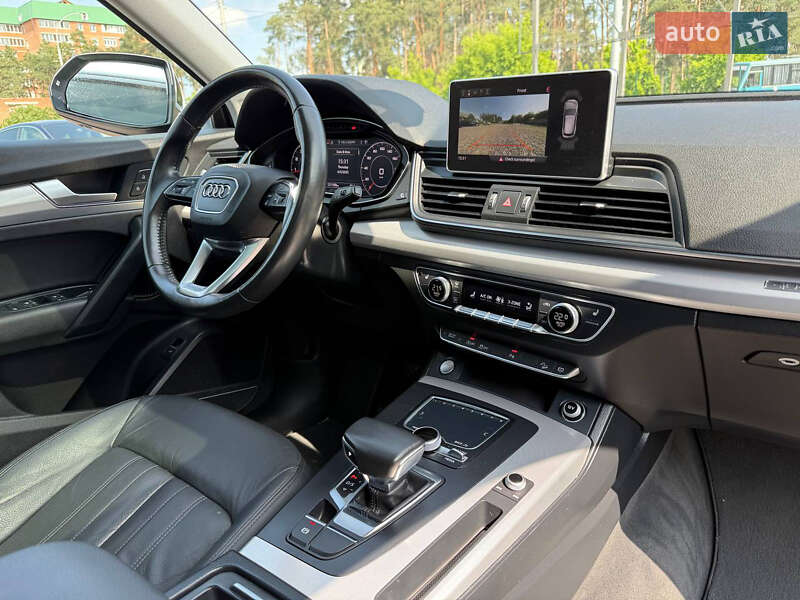 Внедорожник / Кроссовер Audi Q5 2018 в Киеве
