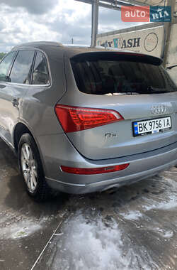 Внедорожник / Кроссовер Audi Q5 2010 в 