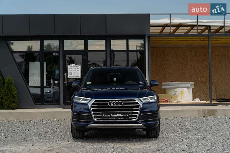 Внедорожник / Кроссовер Audi Q5 2018 в Черновцах