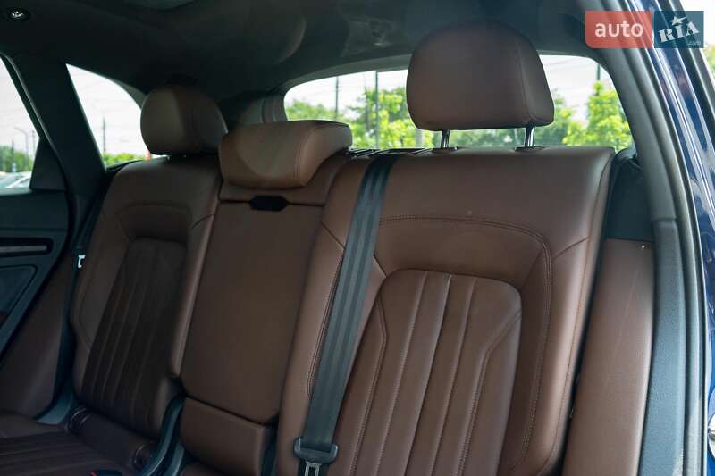 Внедорожник / Кроссовер Audi Q5 2018 в Черновцах