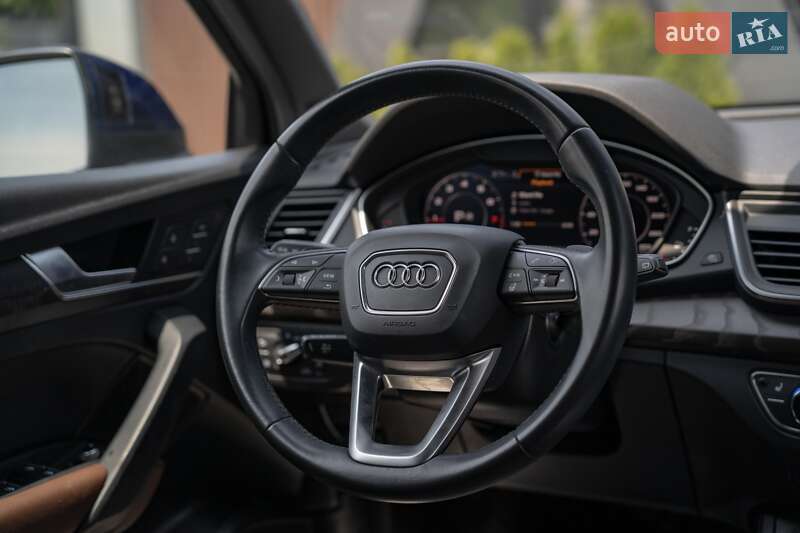 Внедорожник / Кроссовер Audi Q5 2018 в Черновцах