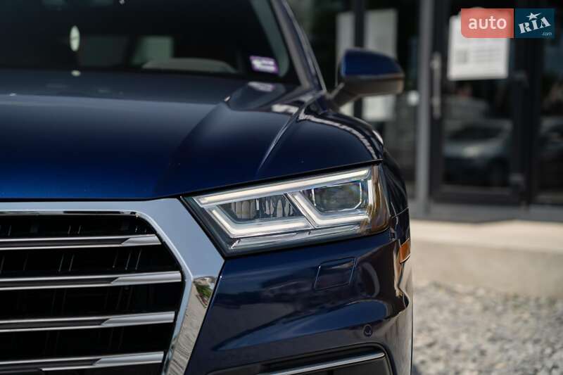 Внедорожник / Кроссовер Audi Q5 2018 в Черновцах