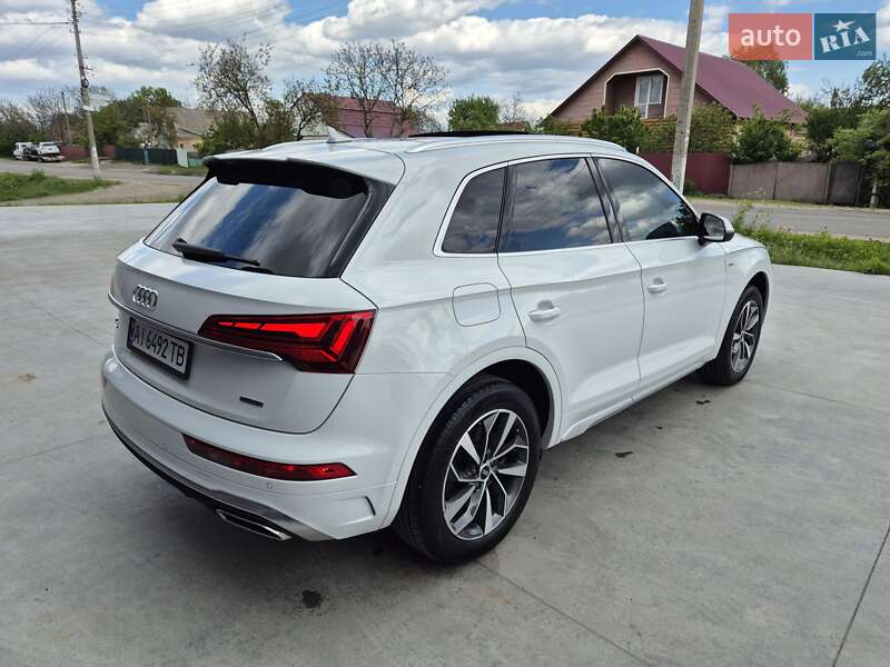 Внедорожник / Кроссовер Audi Q5 2022 в Барышевке