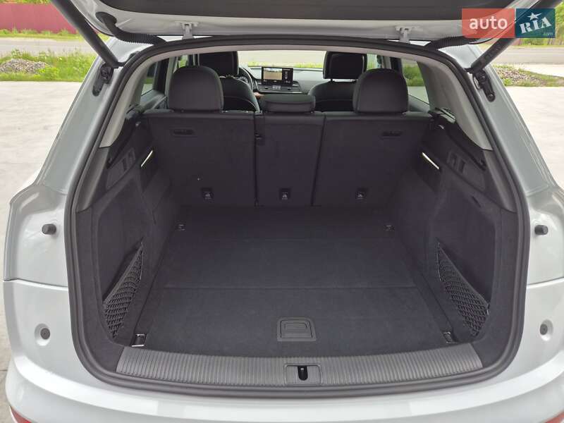 Внедорожник / Кроссовер Audi Q5 2022 в Барышевке