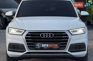 Внедорожник / Кроссовер Audi Q5 2017 в 