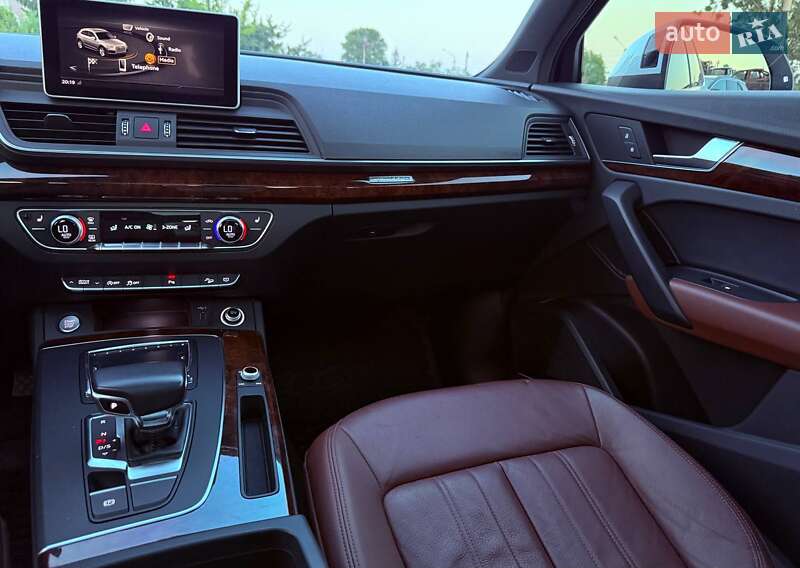Внедорожник / Кроссовер Audi Q5 2017 в Харькове