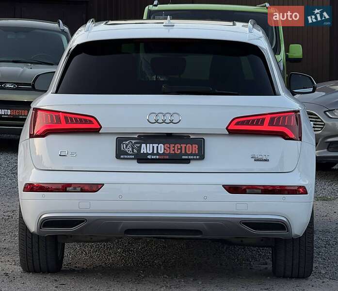 Внедорожник / Кроссовер Audi Q5 2017 в Харькове