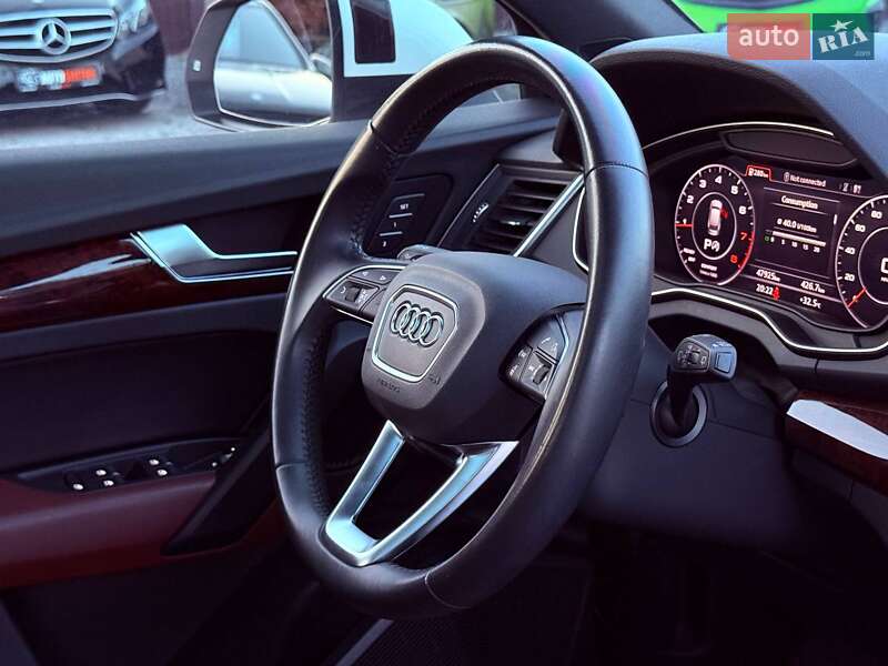 Внедорожник / Кроссовер Audi Q5 2017 в Харькове