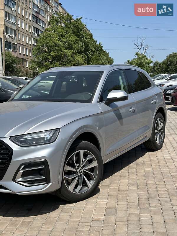 Внедорожник / Кроссовер Audi Q5 2021 в Кривом Роге