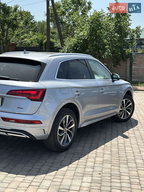 Внедорожник / Кроссовер Audi Q5 2021 в Кривом Роге