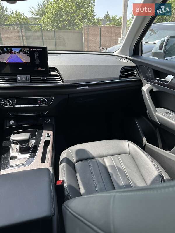 Внедорожник / Кроссовер Audi Q5 2021 в Кривом Роге