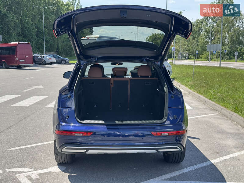 Внедорожник / Кроссовер Audi Q5 2020 в Виннице