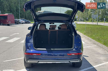 Внедорожник / Кроссовер Audi Q5 2020 в 