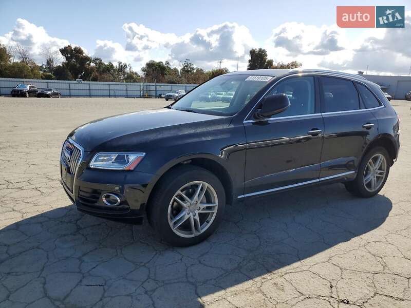 Внедорожник / Кроссовер Audi Q5 2017 в 