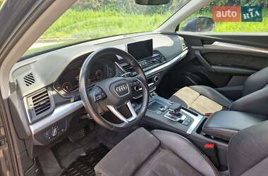 Внедорожник / Кроссовер Audi Q5 2020 в 