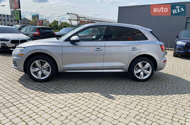 Внедорожник / Кроссовер Audi Q5 2018 в 