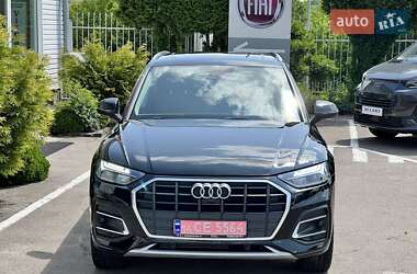 Внедорожник / Кроссовер Audi Q5 2021 в 