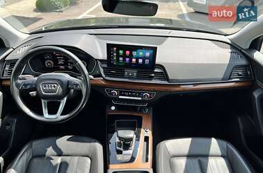 Внедорожник / Кроссовер Audi Q5 2021 в 