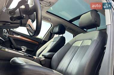 Внедорожник / Кроссовер Audi Q5 2021 в 