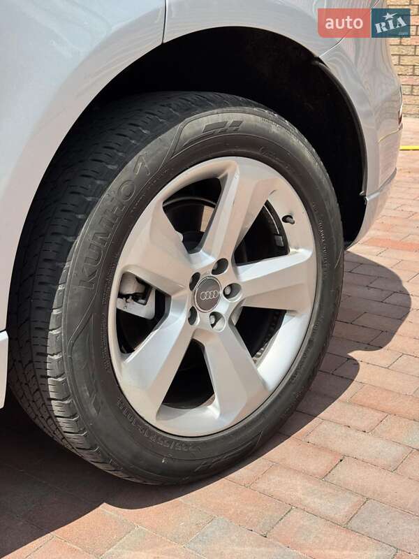 Внедорожник / Кроссовер Audi Q5 2012 в Виннице
