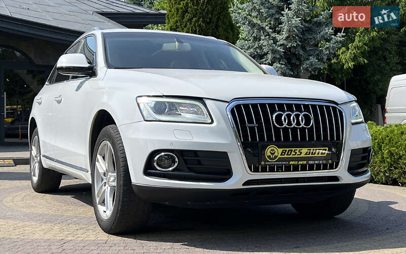 Позашляховик / Кросовер Audi Q5 2016 в 