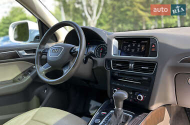 Позашляховик / Кросовер Audi Q5 2016 в 