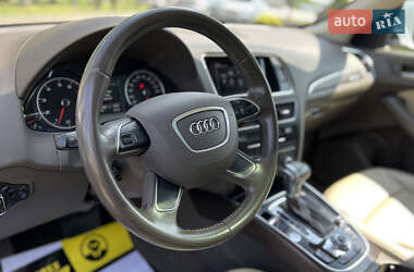 Позашляховик / Кросовер Audi Q5 2016 в 