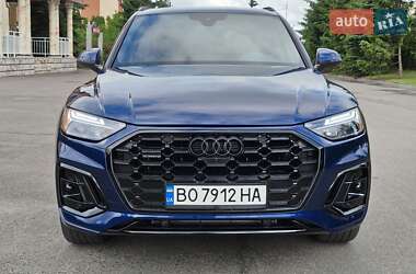Внедорожник / Кроссовер Audi Q5 2023 в 